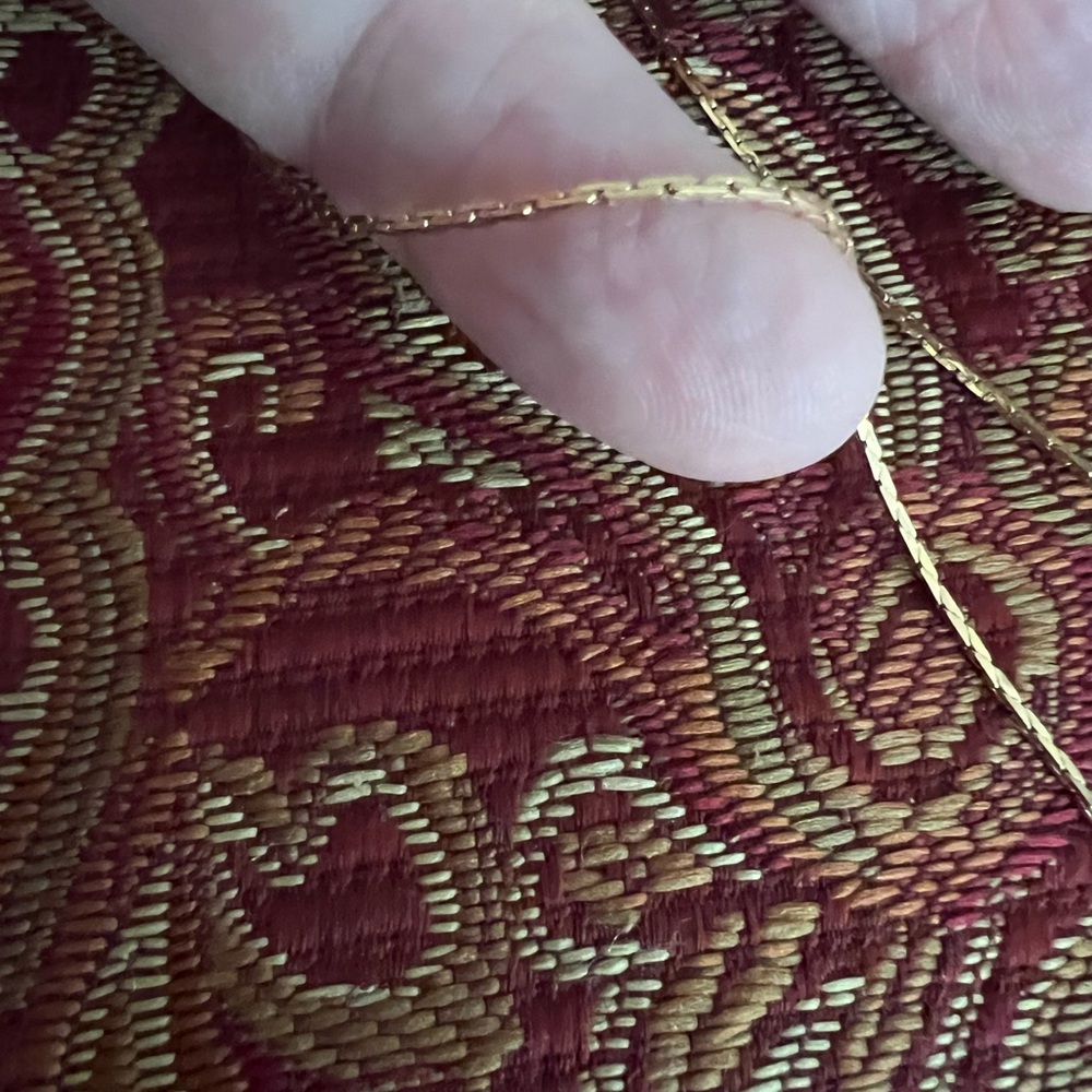 Gold Plated Minimalist Chain - Picture 3 of 3